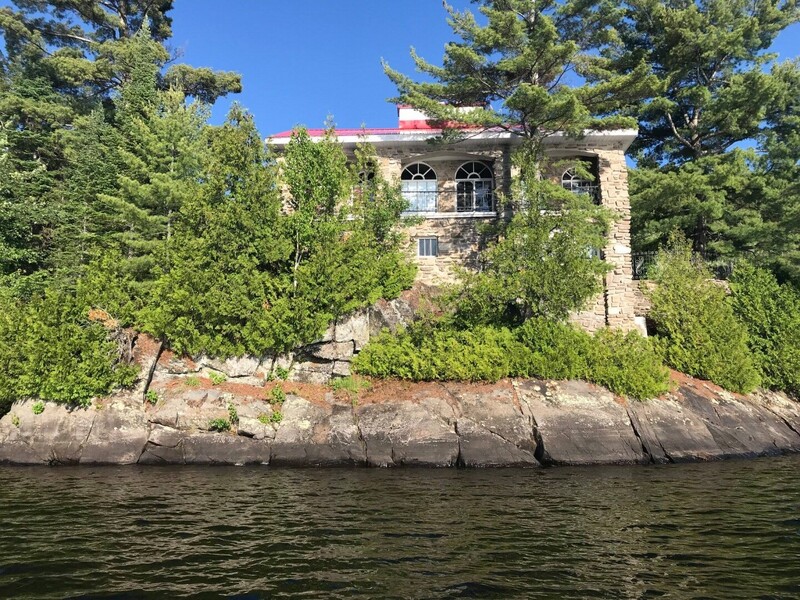 Cottage For Rent La Villa Du Rocher In Duhamel Outaouais